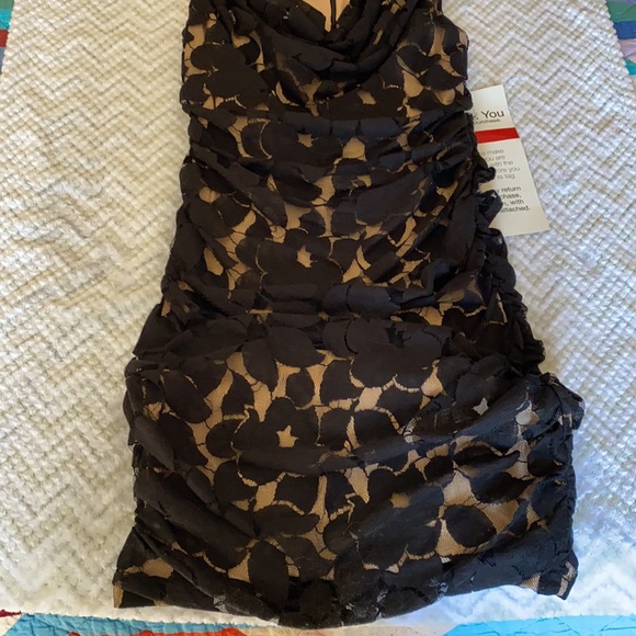 London times dress. NWT. Paid $159.99. Nude/black lace. Knee length. Size 10 - Picture 2 of 5